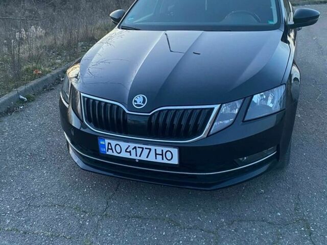 Чорний Шкода Октавія, об'ємом двигуна 1.6 л та пробігом 306 тис. км за 11900 $, фото 1 на Automoto.ua