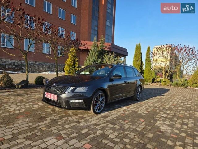 Черный Шкода Октавия, объемом двигателя 2 л и пробегом 247 тыс. км за 16700 $, фото 1 на Automoto.ua
