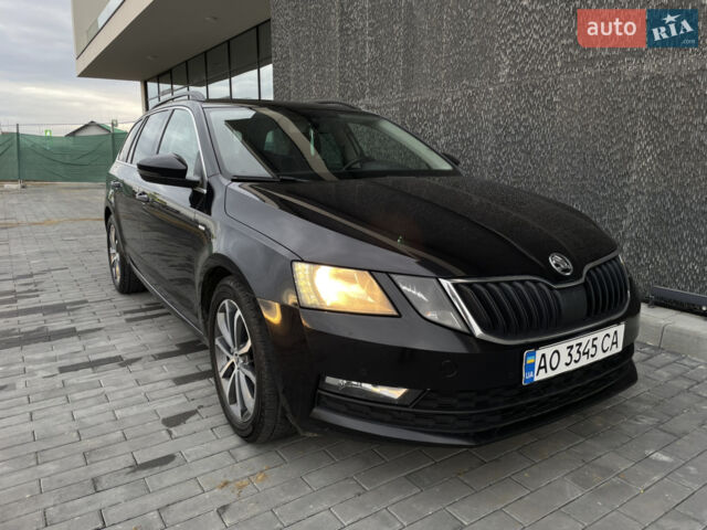 Чорний Шкода Октавія, об'ємом двигуна 1.6 л та пробігом 310 тис. км за 12500 $, фото 1 на Automoto.ua