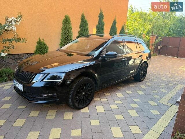 Чорний Шкода Октавія, об'ємом двигуна 1.6 л та пробігом 250 тис. км за 13200 $, фото 1 на Automoto.ua