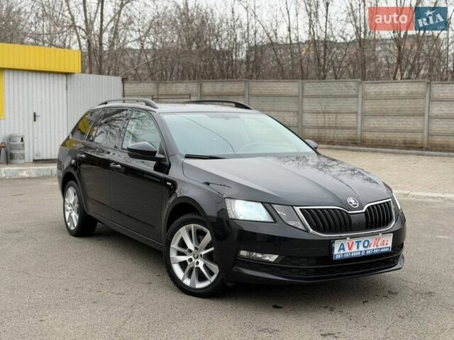 Черный Шкода Октавия, объемом двигателя 1.97 л и пробегом 354 тыс. км за 12700 $, фото 1 на Automoto.ua