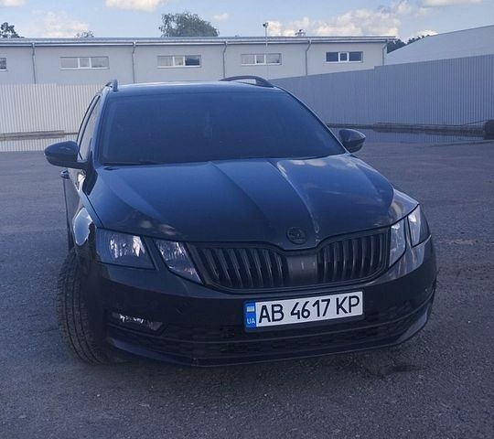 Чорний Шкода Октавія, об'ємом двигуна 1.97 л та пробігом 294 тис. км за 11500 $, фото 1 на Automoto.ua