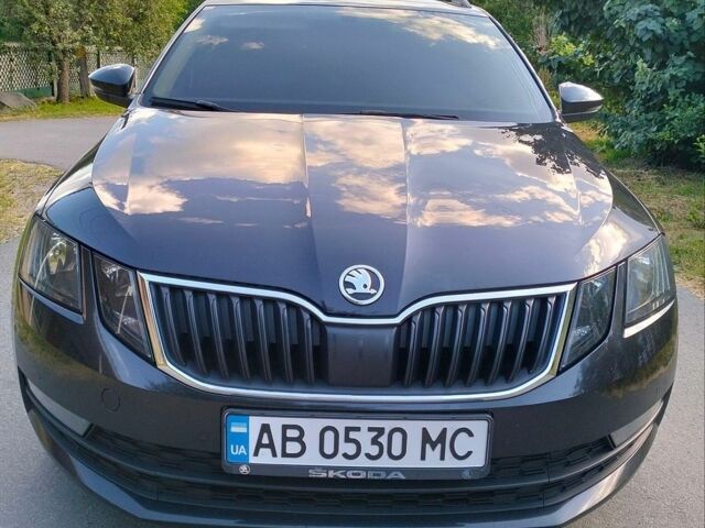 Чорний Шкода Октавія, об'ємом двигуна 1.6 л та пробігом 257 тис. км за 13500 $, фото 1 на Automoto.ua