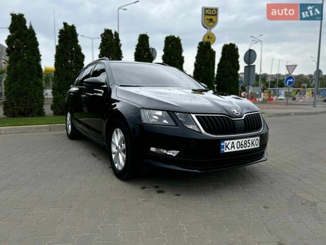 Чорний Шкода Октавія, об'ємом двигуна 1.6 л та пробігом 272 тис. км за 14500 $, фото 1 на Automoto.ua