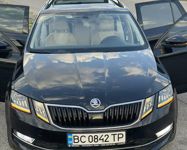 Черный Шкода Октавия, объемом двигателя 1.8 л и пробегом 236 тыс. км за 15300 $, фото 1 на Automoto.ua