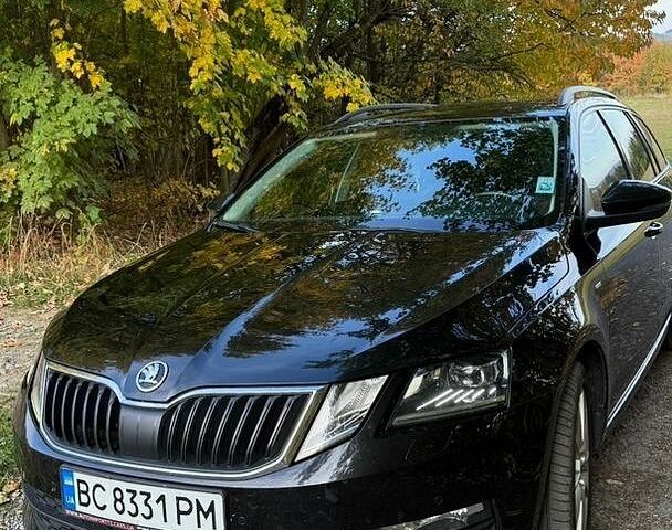 Черный Шкода Октавия, объемом двигателя 1.6 л и пробегом 305 тыс. км за 13750 $, фото 1 на Automoto.ua