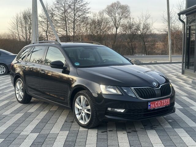 Черный Шкода Октавия, объемом двигателя 1.6 л и пробегом 216 тыс. км за 13700 $, фото 1 на Automoto.ua