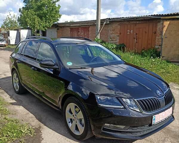 Черный Шкода Октавия, объемом двигателя 0 л и пробегом 256 тыс. км за 13600 $, фото 1 на Automoto.ua