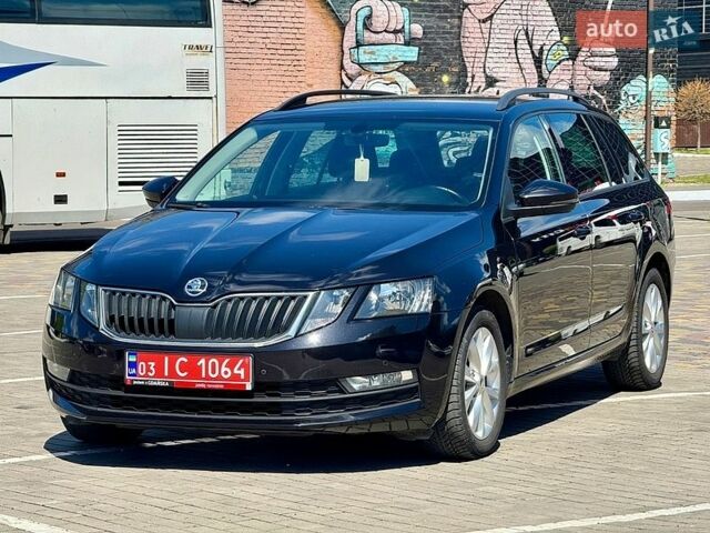 Черный Шкода Октавия, объемом двигателя 2 л и пробегом 247 тыс. км за 13500 $, фото 1 на Automoto.ua
