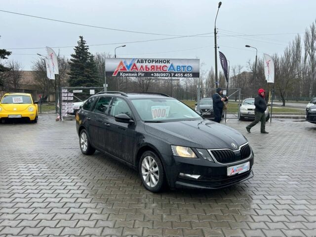 Чорний Шкода Октавія, об'ємом двигуна 1.6 л та пробігом 262 тис. км за 11900 $, фото 1 на Automoto.ua