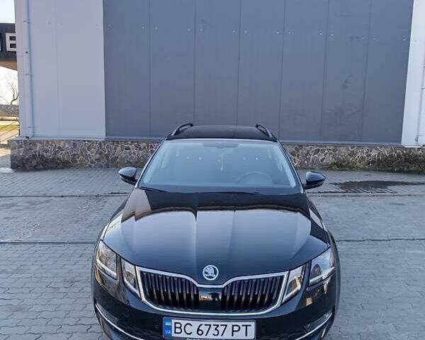 Черный Шкода Октавия, объемом двигателя 1.6 л и пробегом 260 тыс. км за 14100 $, фото 1 на Automoto.ua