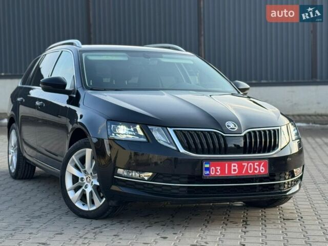 Черный Шкода Октавия, объемом двигателя 2 л и пробегом 237 тыс. км за 15400 $, фото 1 на Automoto.ua