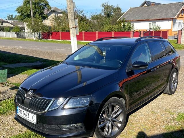 Чорний Шкода Октавія, об'ємом двигуна 2 л та пробігом 277 тис. км за 14999 $, фото 1 на Automoto.ua