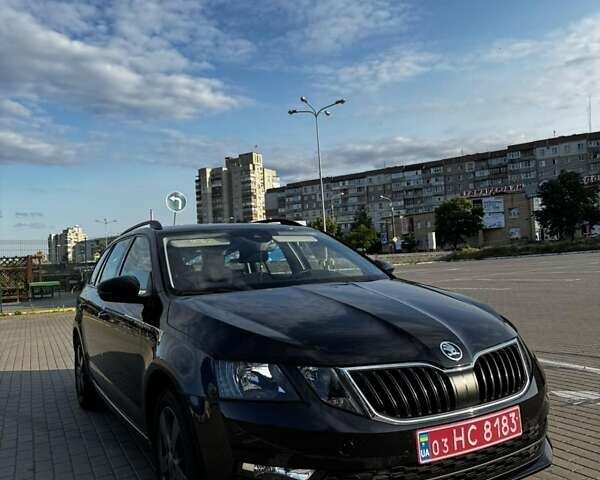Черный Шкода Октавия, объемом двигателя 1.5 л и пробегом 153 тыс. км за 16399 $, фото 1 на Automoto.ua