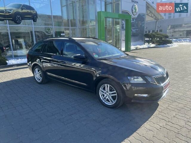 Черный Шкода Октавия, объемом двигателя 2.01 л и пробегом 156 тыс. км за 20000 $, фото 1 на Automoto.ua