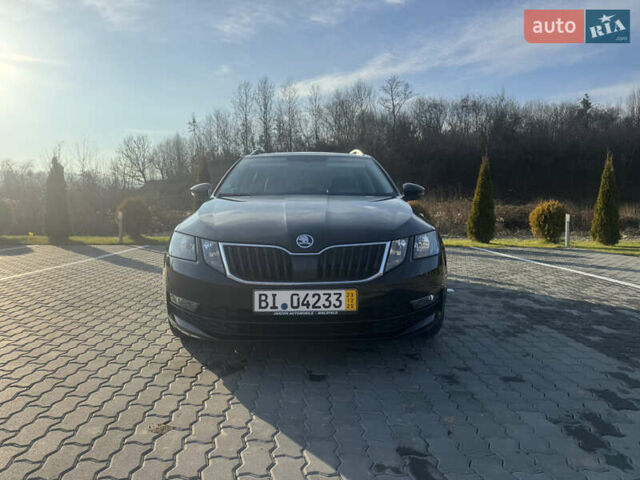 Черный Шкода Октавия, объемом двигателя 1.6 л и пробегом 173 тыс. км за 14900 $, фото 1 на Automoto.ua