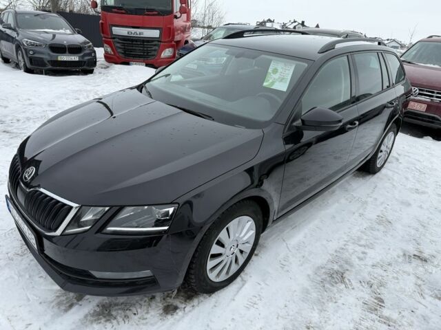 Черный Шкода Октавия, объемом двигателя 1.6 л и пробегом 197 тыс. км за 14000 $, фото 1 на Automoto.ua