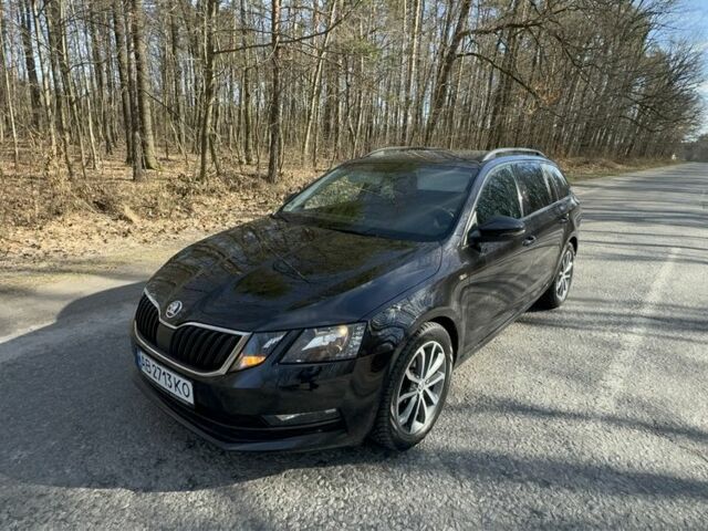 Чорний Шкода Октавія, об'ємом двигуна 1.6 л та пробігом 199 тис. км за 15000 $, фото 1 на Automoto.ua