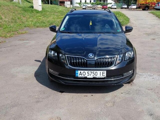 Чорний Шкода Октавія, об'ємом двигуна 1.6 л та пробігом 262 тис. км за 14496 $, фото 1 на Automoto.ua