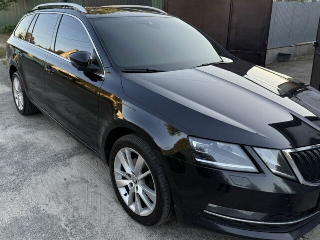 Черный Шкода Октавия, объемом двигателя 0 л и пробегом 45 тыс. км за 20500 $, фото 1 на Automoto.ua