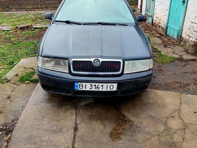 Черный Шкода Октавия, объемом двигателя 1.6 л и пробегом 300 тыс. км за 2800 $, фото 1 на Automoto.ua