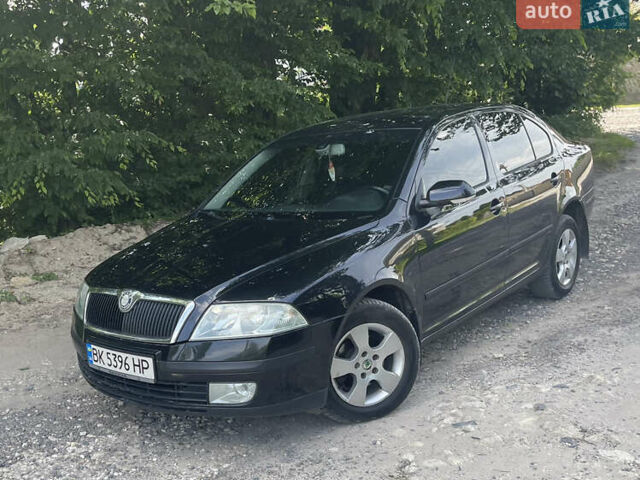 Черный Шкода Октавия, объемом двигателя 1.9 л и пробегом 335 тыс. км за 4800 $, фото 1 на Automoto.ua
