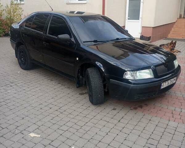 Черный Шкода Октавия, объемом двигателя 1.6 л и пробегом 194 тыс. км за 4800 $, фото 1 на Automoto.ua