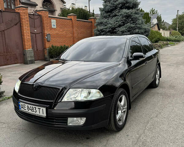 Шкода Октавия 2005 в Днепре (Днепропетровске) на Automoto.ua Черный Шкода Октавия, объемом двигателя 1.6 л и пробегом 282 тыс. км за 5500 $, фото 1 на Automoto.ua