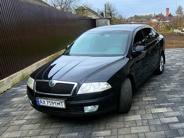 Черный Шкода Октавия, объемом двигателя 1.6 л и пробегом 285 тыс. км за 6700 $, фото 1 на Automoto.ua
