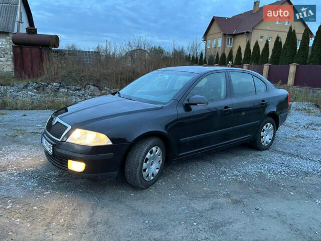 Черный Шкода Октавия, объемом двигателя 1.9 л и пробегом 300 тыс. км за 2899 $, фото 1 на Automoto.ua
