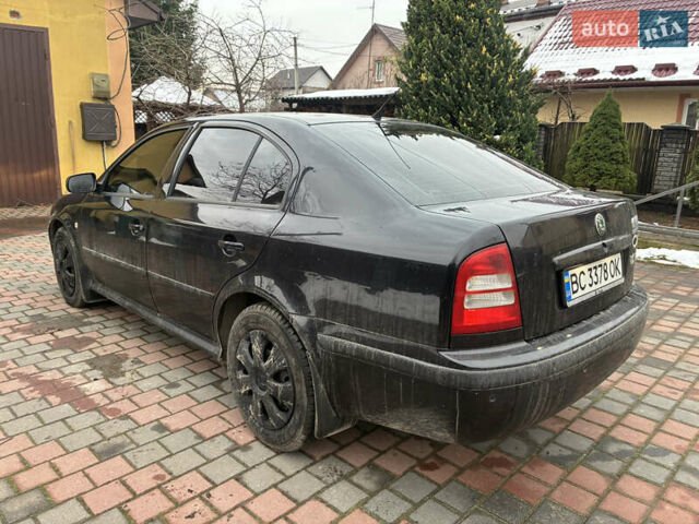 Черный Шкода Октавия, объемом двигателя 1.9 л и пробегом 298 тыс. км за 4950 $, фото 1 на Automoto.ua
