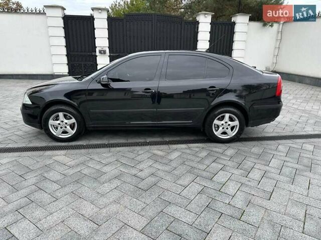 Чорний Шкода Октавія, об'ємом двигуна 1.6 л та пробігом 225 тис. км за 7500 $, фото 1 на Automoto.ua