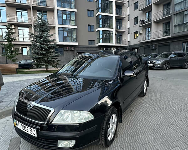 Черный Шкода Октавия, объемом двигателя 1.98 л и пробегом 245 тыс. км за 6200 $, фото 1 на Automoto.ua