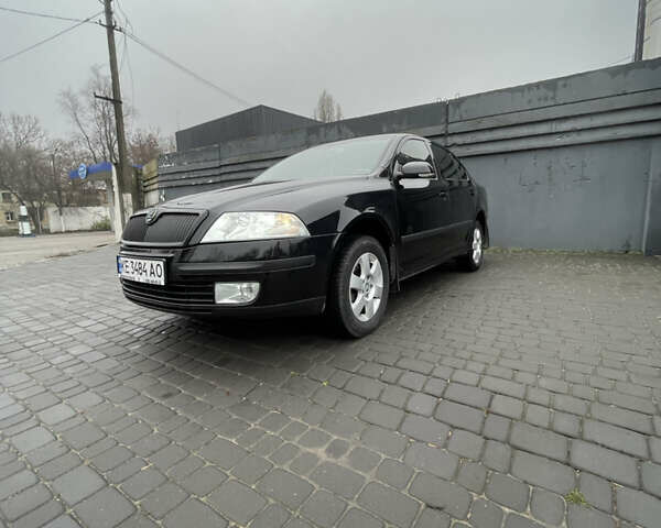 Черный Шкода Октавия, объемом двигателя 2 л и пробегом 228 тыс. км за 6800 $, фото 1 на Automoto.ua