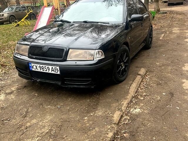 Чорний Шкода Октавія, об'ємом двигуна 1.8 л та пробігом 0 тис. км за 4500 $, фото 1 на Automoto.ua