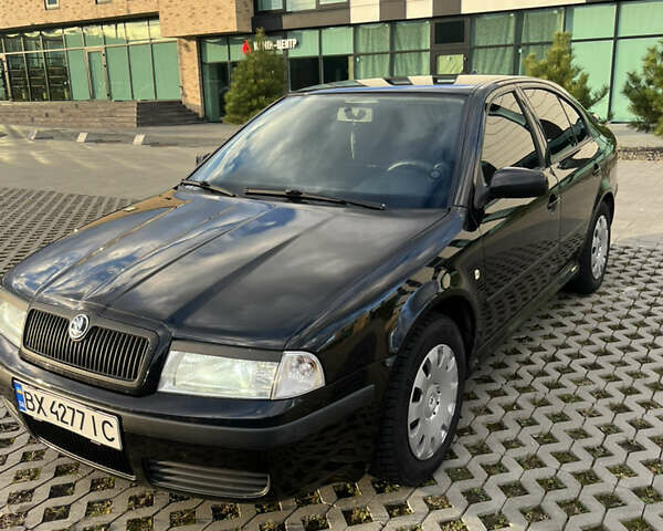 Чорний Шкода Октавія, об'ємом двигуна 1.6 л та пробігом 244 тис. км за 5700 $, фото 1 на Automoto.ua