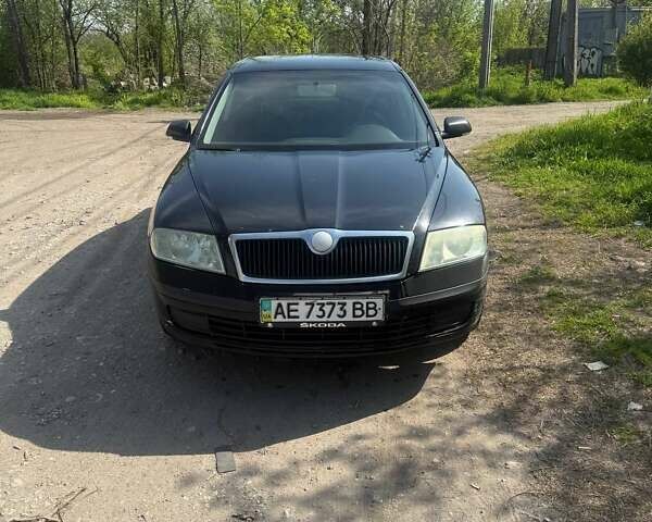 Черный Шкода Октавия, объемом двигателя 1.6 л и пробегом 470 тыс. км за 4400 $, фото 1 на Automoto.ua