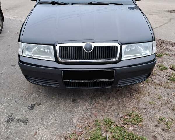 Черный Шкода Октавия, объемом двигателя 1.6 л и пробегом 260 тыс. км за 6500 $, фото 1 на Automoto.ua