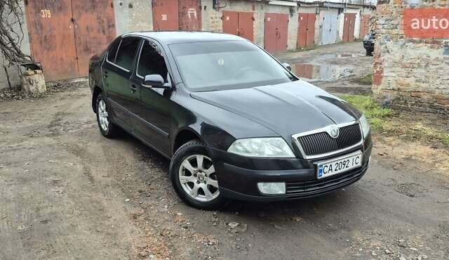 Чорний Шкода Октавія, об'ємом двигуна 1.98 л та пробігом 230 тис. км за 4200 $, фото 1 на Automoto.ua