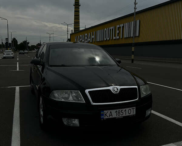 Черный Шкода Октавия, объемом двигателя 2 л и пробегом 355 тыс. км за 6700 $, фото 1 на Automoto.ua