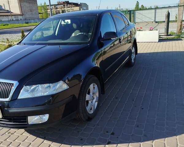Черный Шкода Октавия, объемом двигателя 2 л и пробегом 280 тыс. км за 6200 $, фото 1 на Automoto.ua