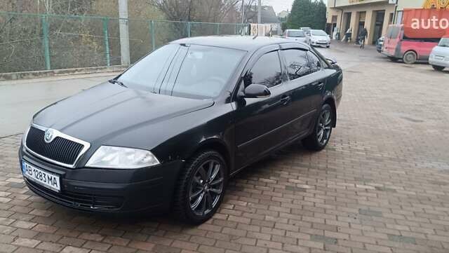 Черный Шкода Октавия, объемом двигателя 1.9 л и пробегом 364 тыс. км за 3999 $, фото 1 на Automoto.ua