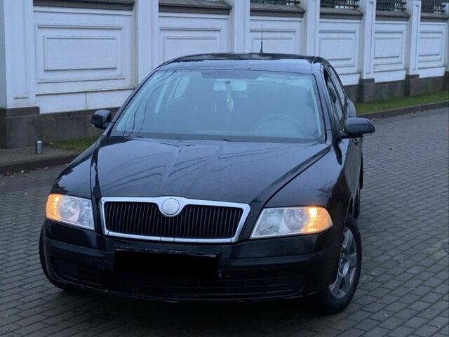 Черный Шкода Октавия, объемом двигателя 1.9 л и пробегом 300 тыс. км за 2800 $, фото 1 на Automoto.ua