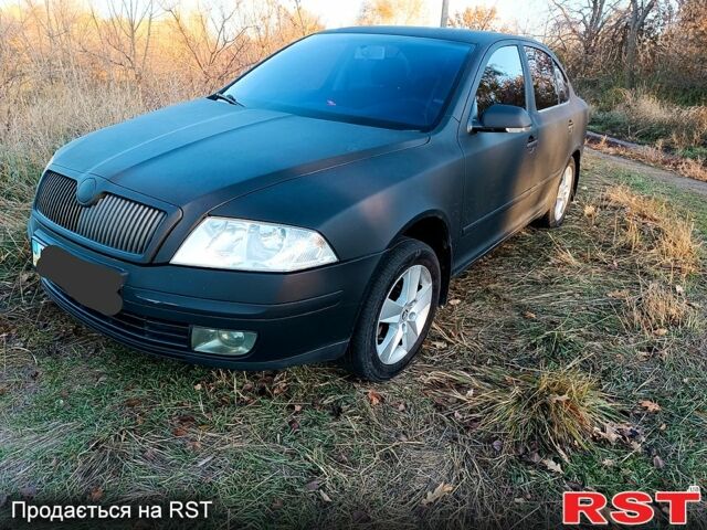 Черный Шкода Октавия, объемом двигателя 16 л и пробегом 302 тыс. км за 5400 $, фото 1 на Automoto.ua
