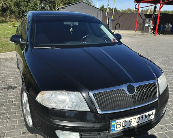 Черный Шкода Октавия, объемом двигателя 2 л и пробегом 303 тыс. км за 6600 $, фото 1 на Automoto.ua