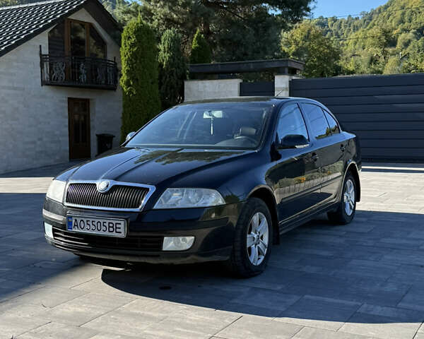Чорний Шкода Октавія, об'ємом двигуна 2 л та пробігом 315 тис. км за 5100 $, фото 1 на Automoto.ua