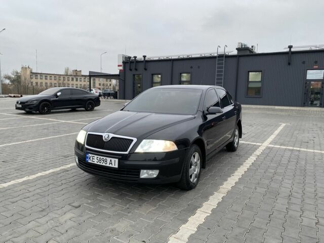 Черный Шкода Октавия, объемом двигателя 2 л и пробегом 192 тыс. км за 6500 $, фото 1 на Automoto.ua