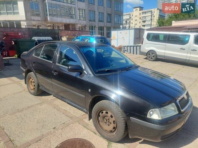 Чорний Шкода Октавія, об'ємом двигуна 1.6 л та пробігом 330 тис. км за 4600 $, фото 1 на Automoto.ua