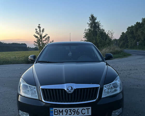 Черный Шкода Октавия, объемом двигателя 1.8 л и пробегом 260 тыс. км за 7900 $, фото 1 на Automoto.ua