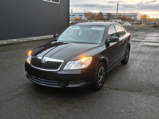 Черный Шкода Октавия, объемом двигателя 0 л и пробегом 174 тыс. км за 3400 $, фото 1 на Automoto.ua